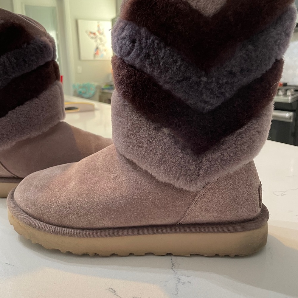 Barely Worn *Ugg* Boot - image 6